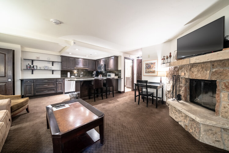 Lodge at Vail condos Luxury Living number 145
