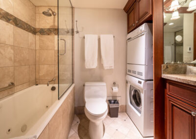 The-Lodge-At-Vail-Condominiums-368-bathroom