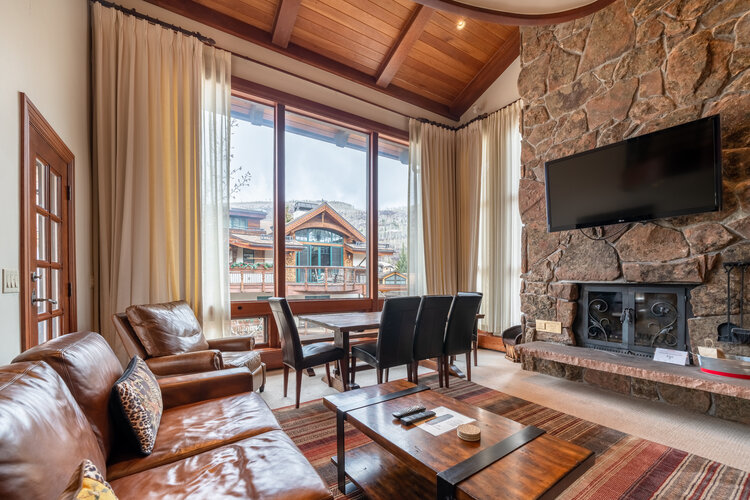 Rent a luxury Condo At Vail Ski Resort