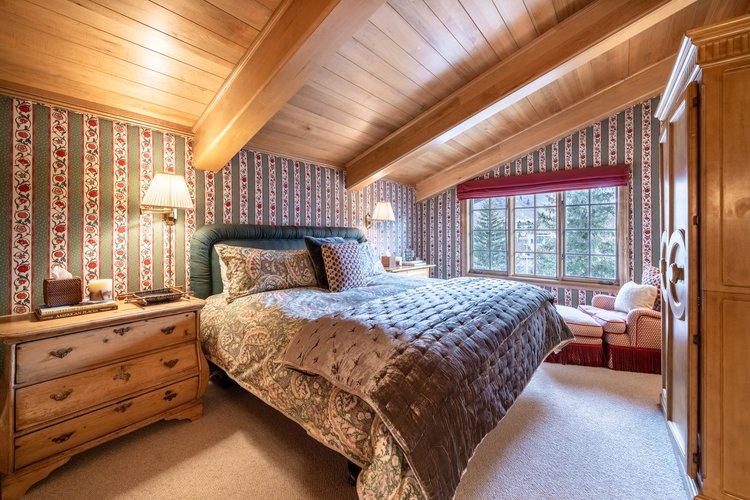 Best Lodging At Vail Mountain Ski Area slope side